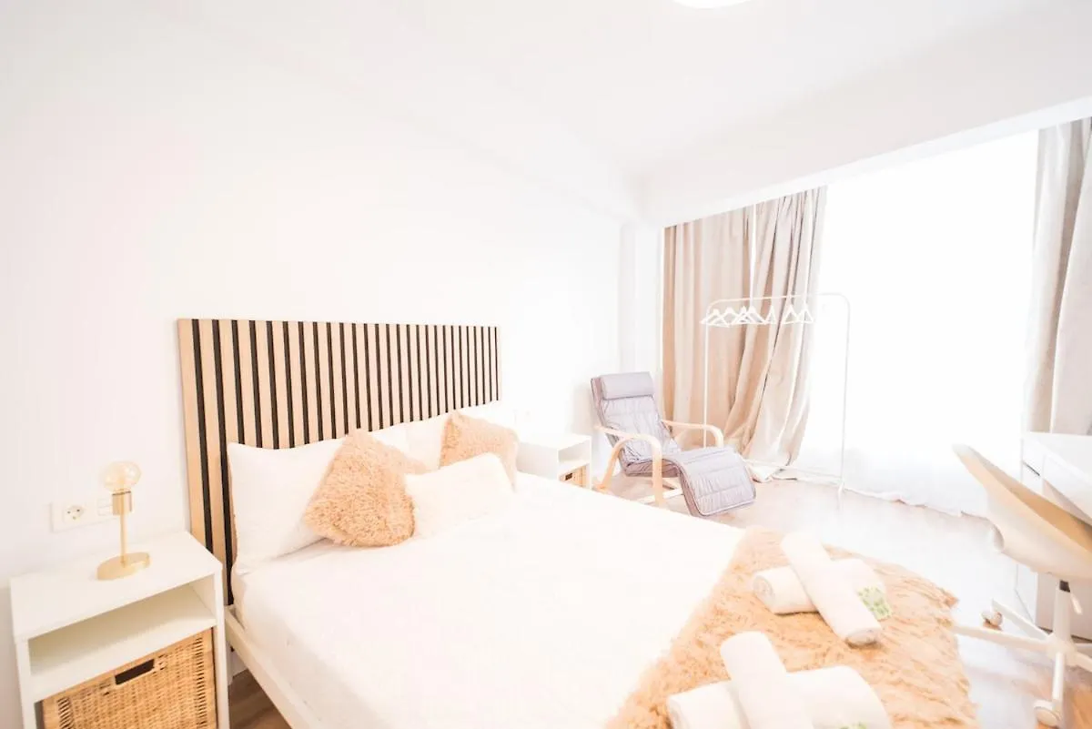 Expoholidays - Segunda Linea De Playa Almeria